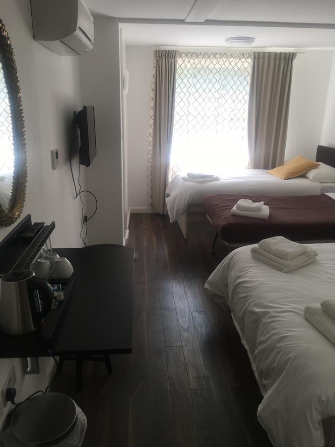 W12 Studios & Rooms Londra Esterno foto